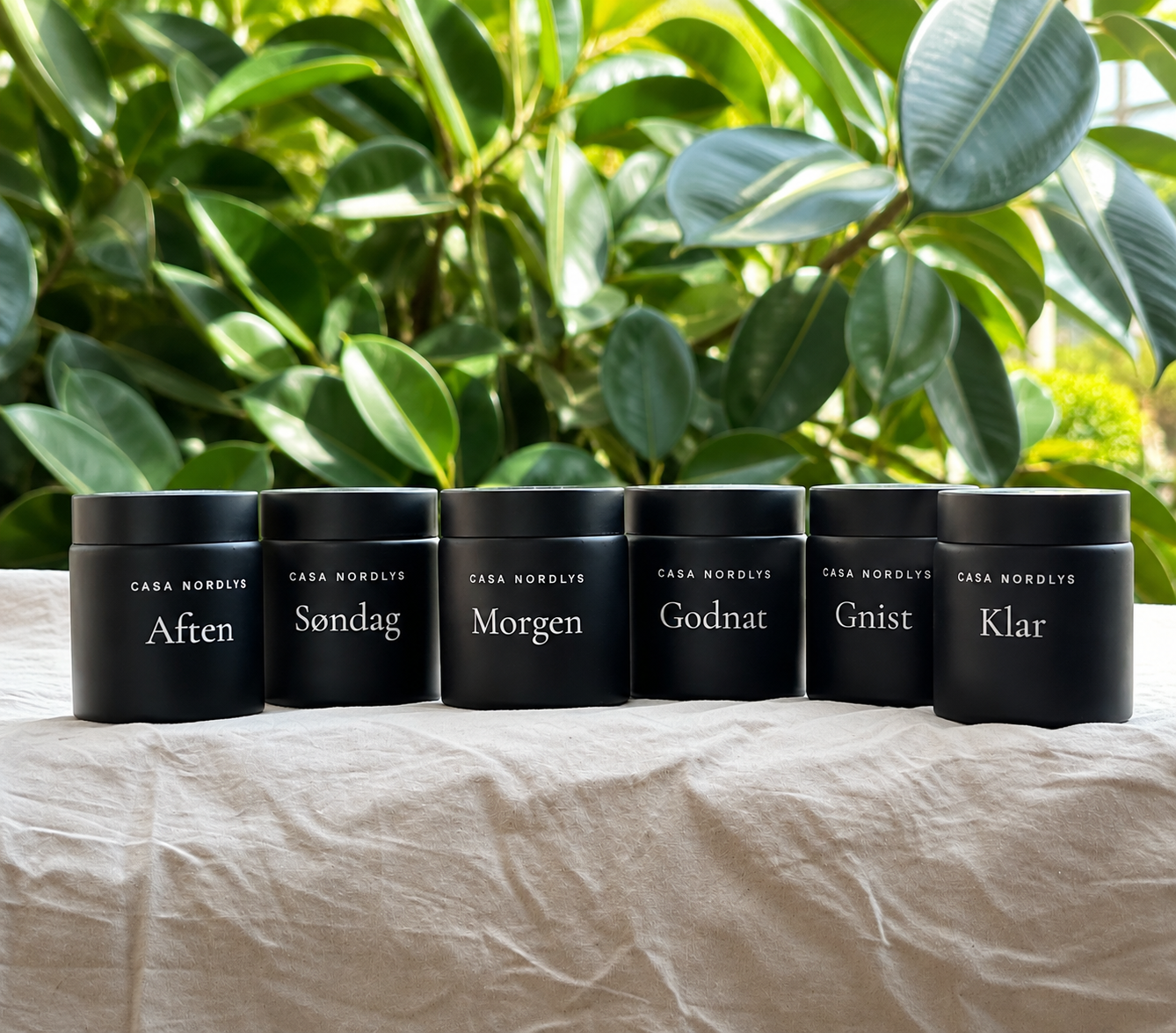 HYGGE Bundle de Casa Nordlys con las seis velas aromáticas de la colección